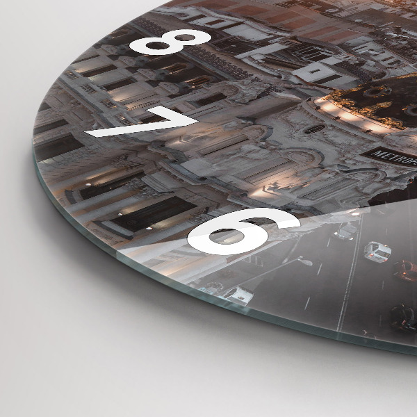 Okrúhle hodiny Mestá pri západe slnka