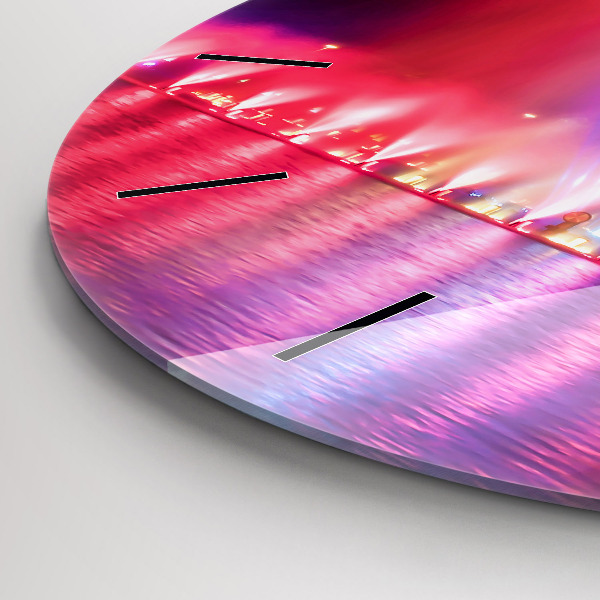 Okrúhle hodiny Vroclavská fontána v noci