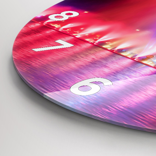 Okrúhle hodiny Vroclavská fontána v noci