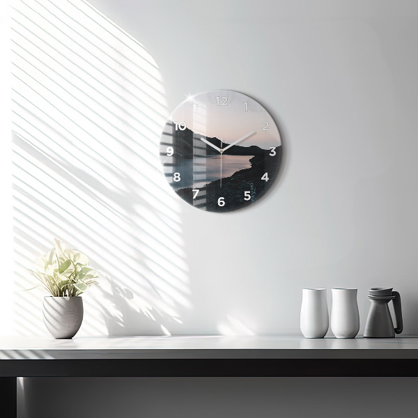 Okrúhle hodiny Jazero a hory