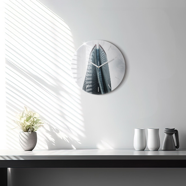 Okrúhle hodiny Mrakodrap v Miláne