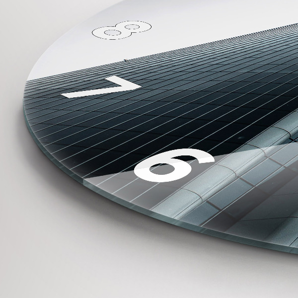 Okrúhle hodiny Mrakodrap v Miláne