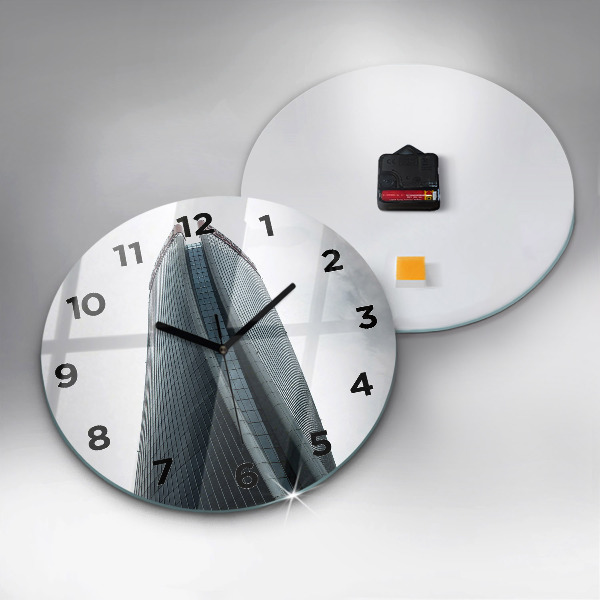 Okrúhle hodiny Mrakodrap v Miláne