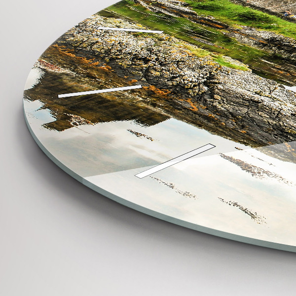 Okrúhle hodiny Hrad Eilean Donan v Škótsku