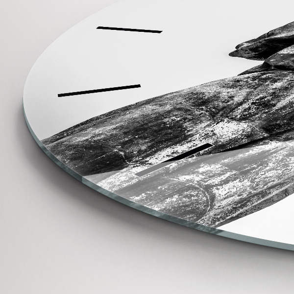 Okrúhle hodiny Socha slobody v Budapešti