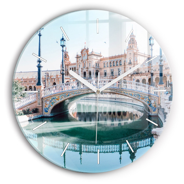 Okrúhle hodiny Plaza de España v Seville