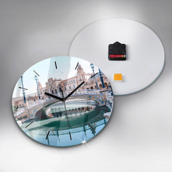 Okrúhle hodiny Plaza de España v Seville