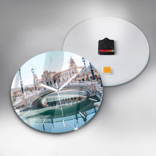 Okrúhle hodiny Plaza de España v Seville