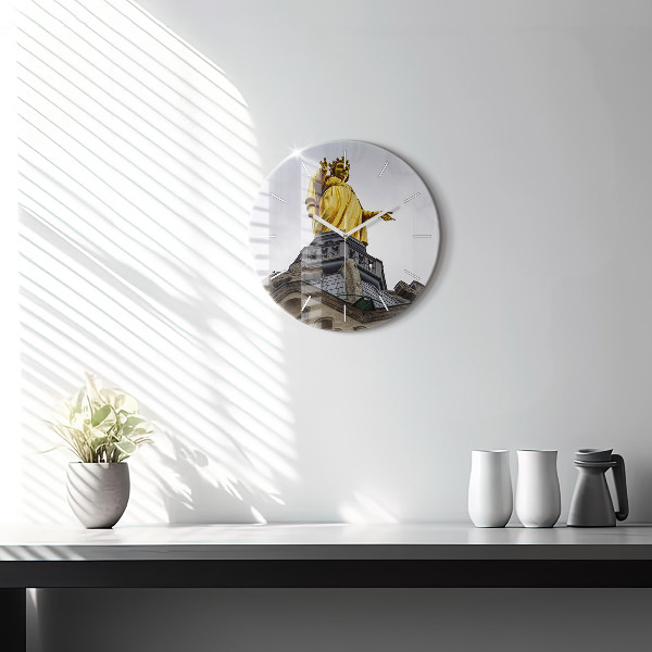 Okrúhle hodiny Socha Panny Márie v Lyone