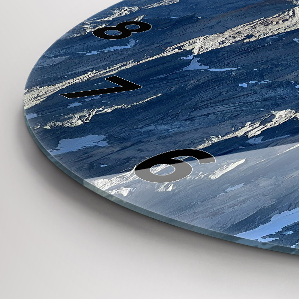 Okrúhle hodiny Pohorie Alpy v zime