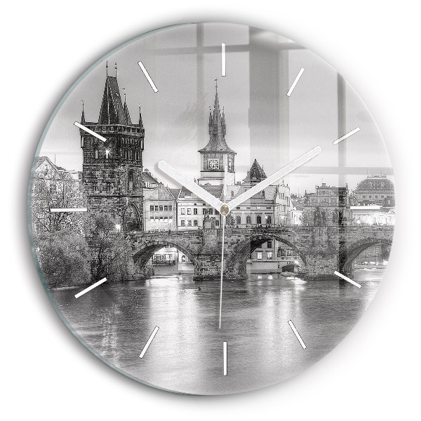 Okrúhle hodiny Karlov most v Prahe