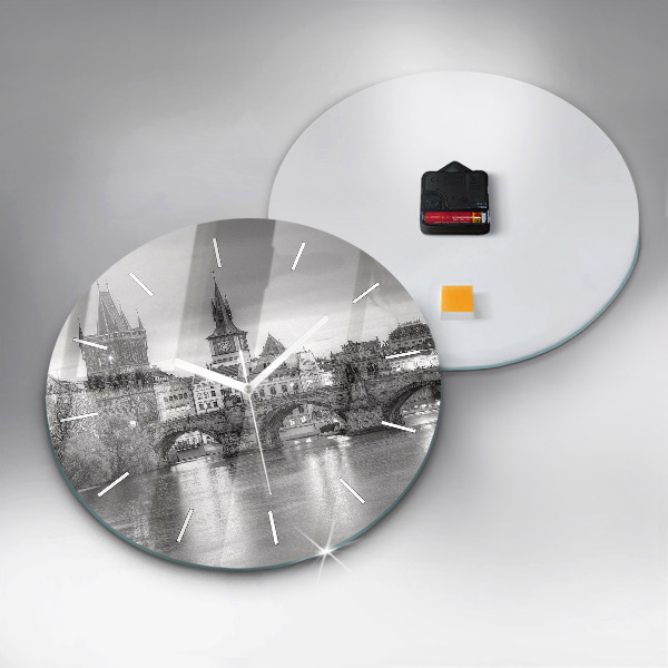 Okrúhle hodiny Karlov most v Prahe