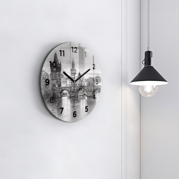 Okrúhle hodiny Karlov most v Prahe