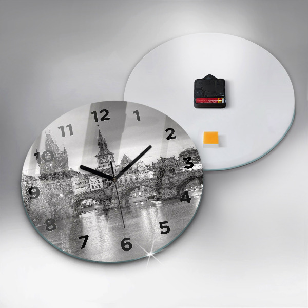 Okrúhle hodiny Karlov most v Prahe