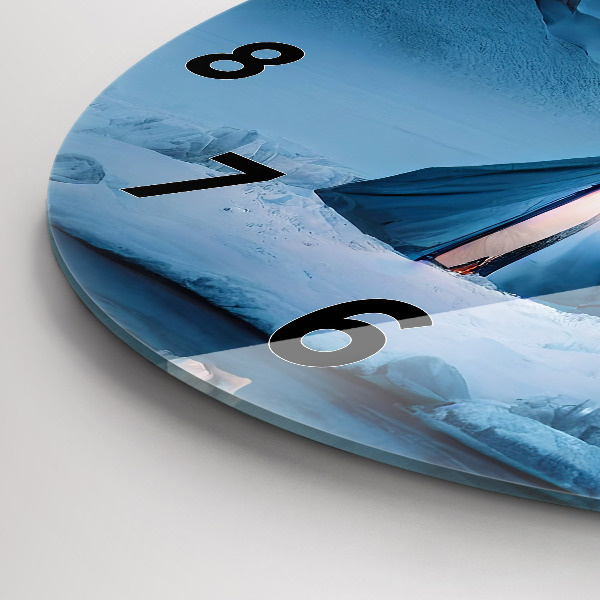 Okrúhle hodiny Stan v horách na Islande