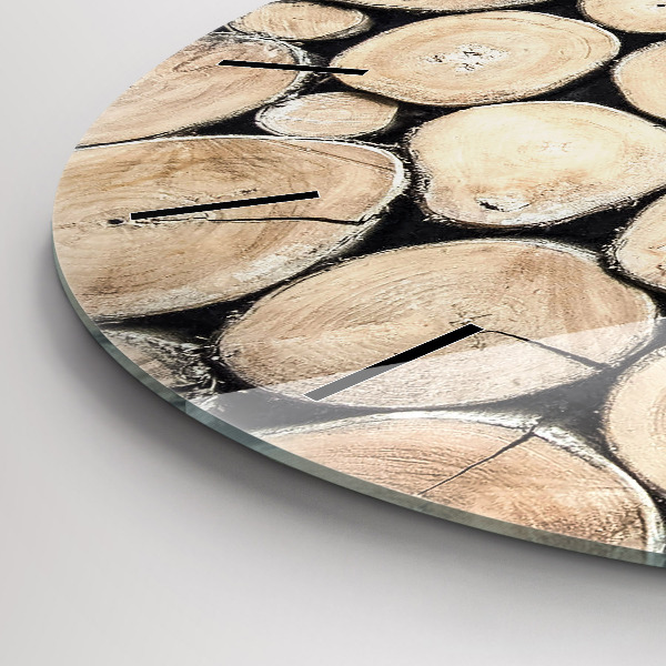 Okrúhle hodiny Odrežte pne stromov