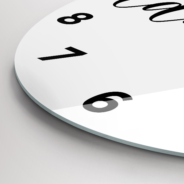 Okrúhle hodiny Dobrodružný nápis