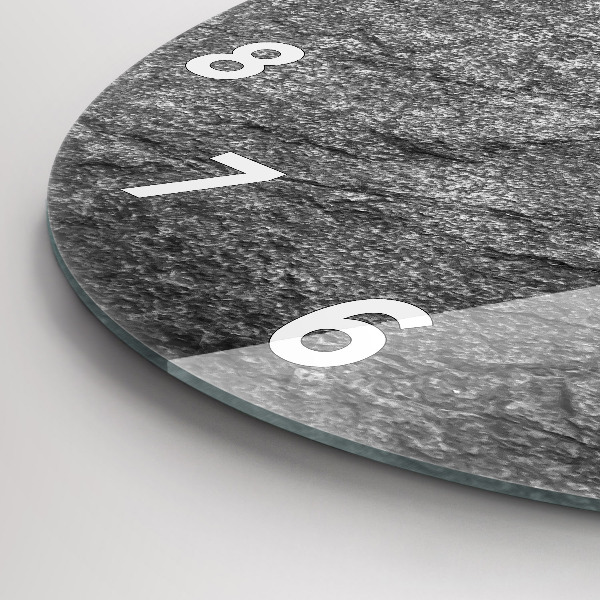 Okrúhle hodiny Sopečná hornina